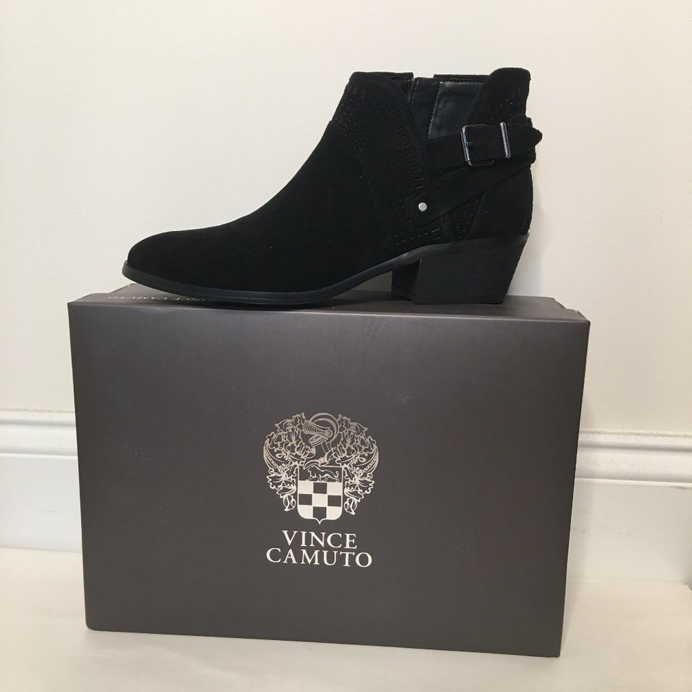 Vince Camuto Black Buckle Suede Booties Sz 8.5